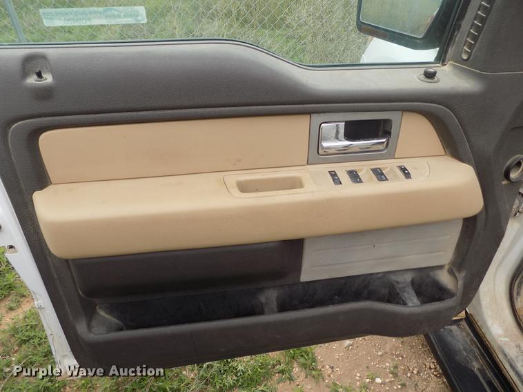 image for item FG9420 2011 Ford F150 XLT SuperCab pickup truck