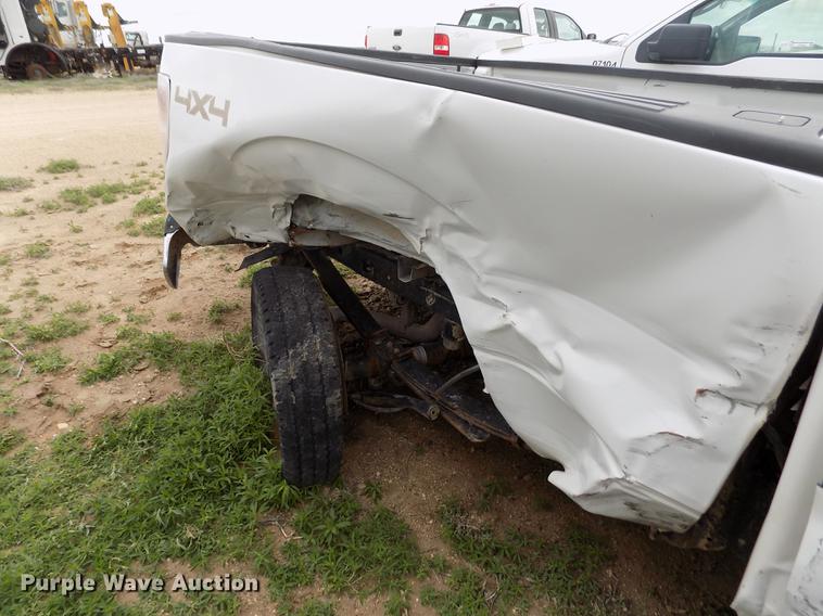 image for item FG9420 2011 Ford F150 XLT SuperCab pickup truck