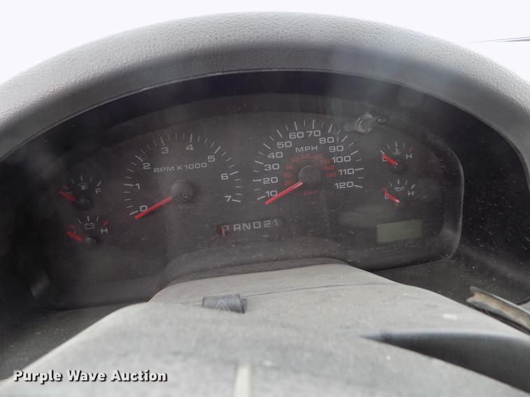 image for item FG9421 2008 Ford F150 XL SuperCab pickup truck