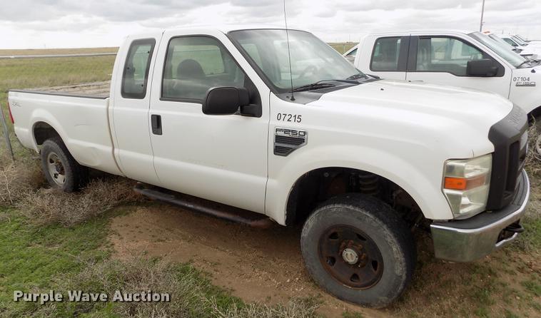 image for item FG9422 2008 Ford F250 Super Duty XL SuperCab pickup truck
