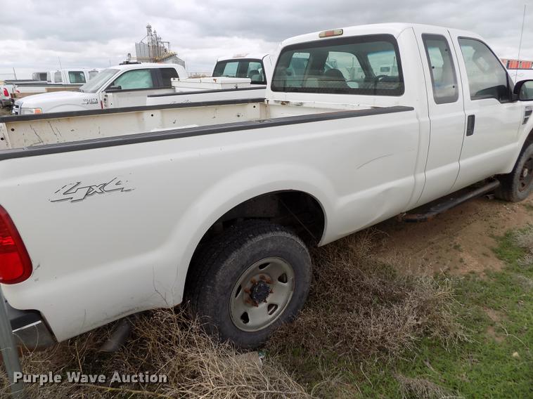 image for item FG9422 2008 Ford F250 Super Duty XL SuperCab pickup truck