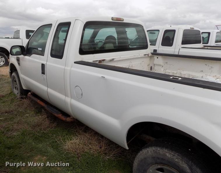 image for item FG9422 2008 Ford F250 Super Duty XL SuperCab pickup truck