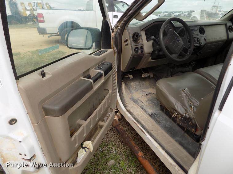 image for item FG9422 2008 Ford F250 Super Duty XL SuperCab pickup truck