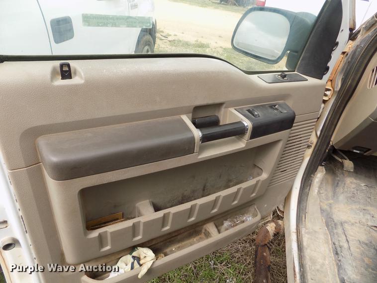 image for item FG9422 2008 Ford F250 Super Duty XL SuperCab pickup truck