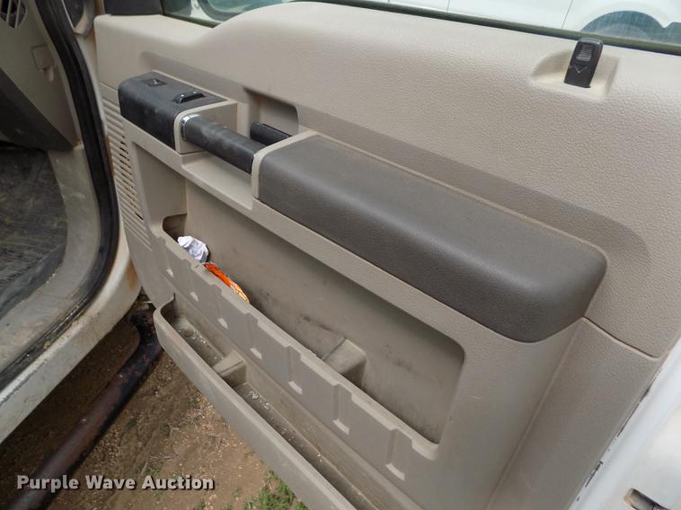 image for item FG9422 2008 Ford F250 Super Duty XL SuperCab pickup truck