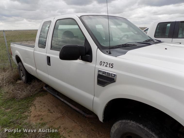 image for item FG9422 2008 Ford F250 Super Duty XL SuperCab pickup truck