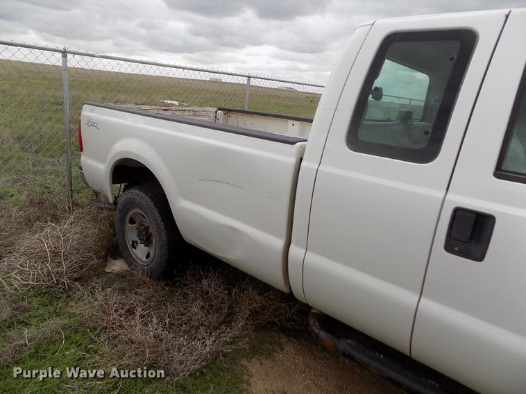 image for item FG9422 2008 Ford F250 Super Duty XL SuperCab pickup truck