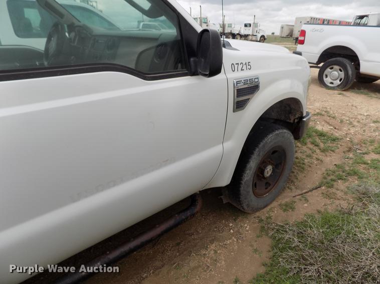 image for item FG9422 2008 Ford F250 Super Duty XL SuperCab pickup truck