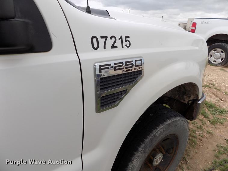 image for item FG9422 2008 Ford F250 Super Duty XL SuperCab pickup truck