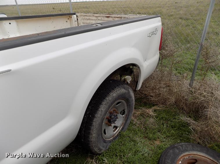 image for item FG9422 2008 Ford F250 Super Duty XL SuperCab pickup truck