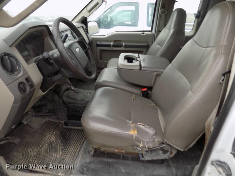image for item FG9423 2008 Ford F250 Super Duty XL SuperCab pickup truck