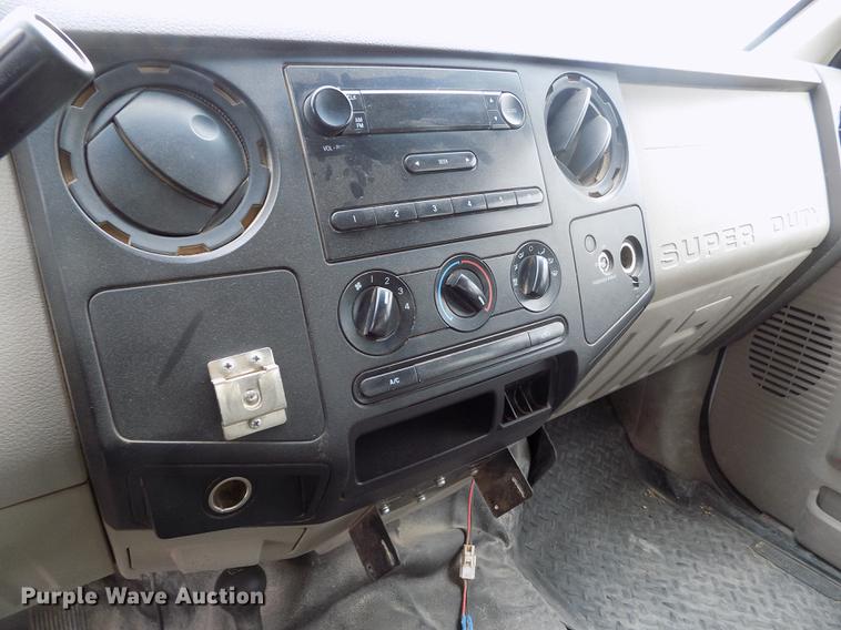 image for item FG9423 2008 Ford F250 Super Duty XL SuperCab pickup truck