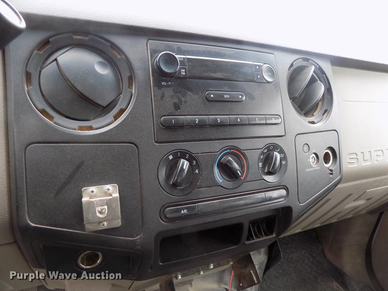 image for item FG9423 2008 Ford F250 Super Duty XL SuperCab pickup truck