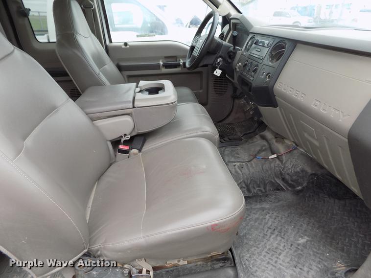 image for item FG9423 2008 Ford F250 Super Duty XL SuperCab pickup truck