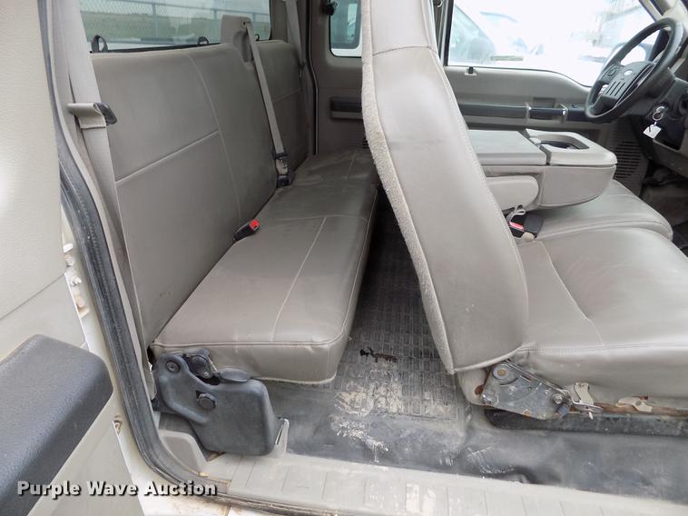 image for item FG9423 2008 Ford F250 Super Duty XL SuperCab pickup truck