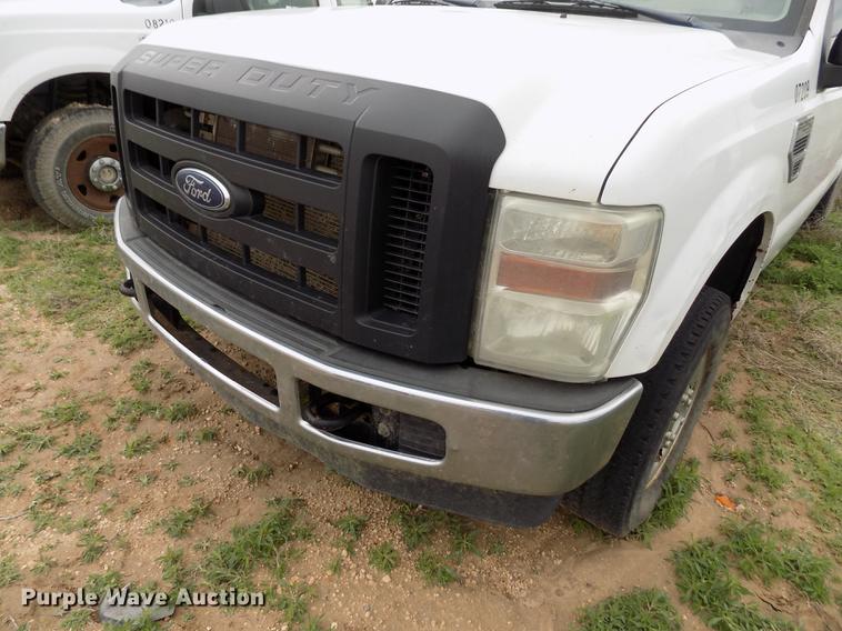 image for item FG9423 2008 Ford F250 Super Duty XL SuperCab pickup truck