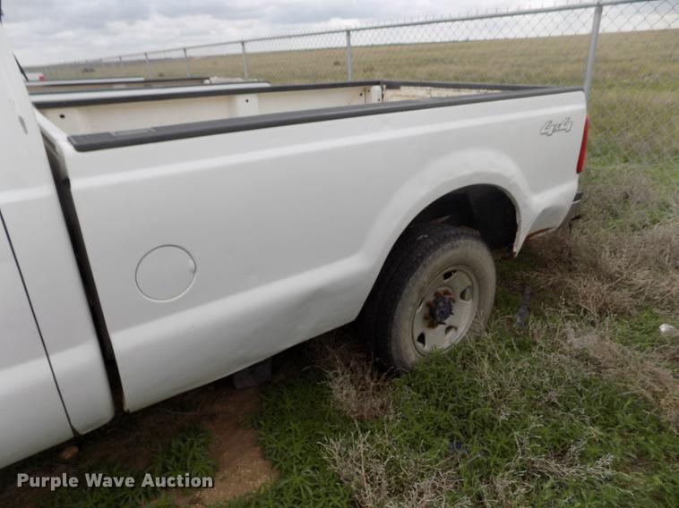 image for item FG9423 2008 Ford F250 Super Duty XL SuperCab pickup truck