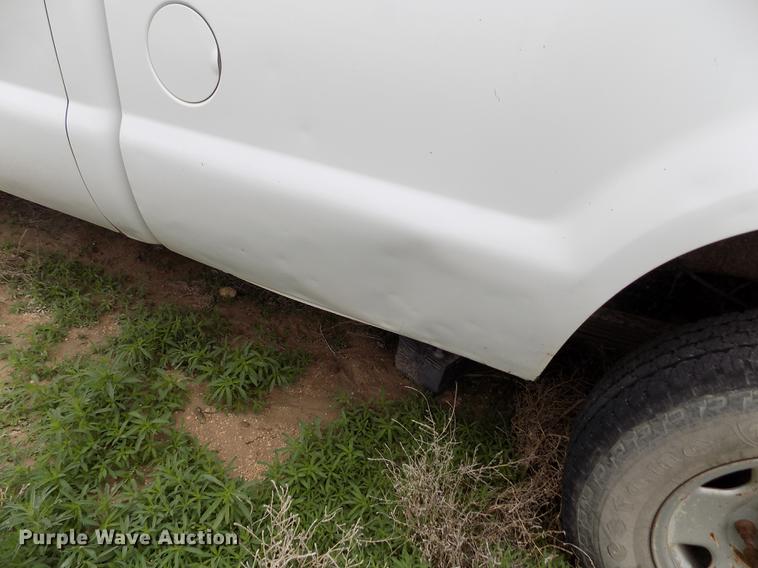 image for item FG9423 2008 Ford F250 Super Duty XL SuperCab pickup truck