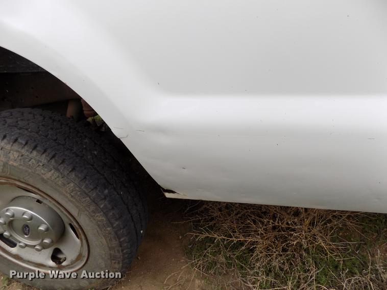 image for item FG9423 2008 Ford F250 Super Duty XL SuperCab pickup truck