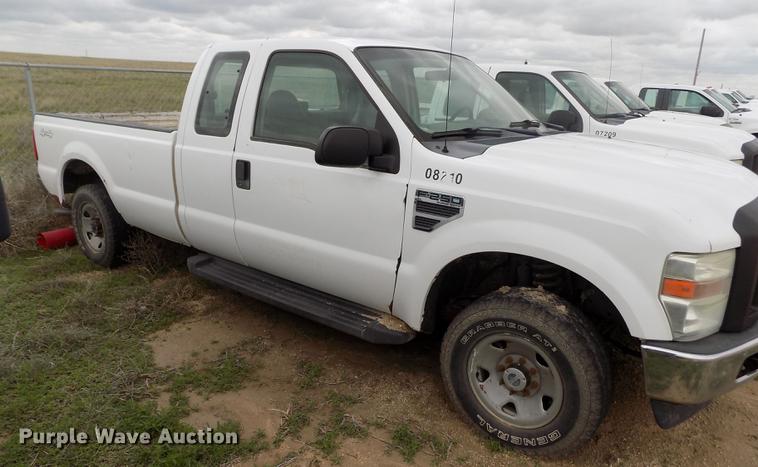 image for item FG9424 2008 Ford F250 Super Duty XL SuperCab pickup truck