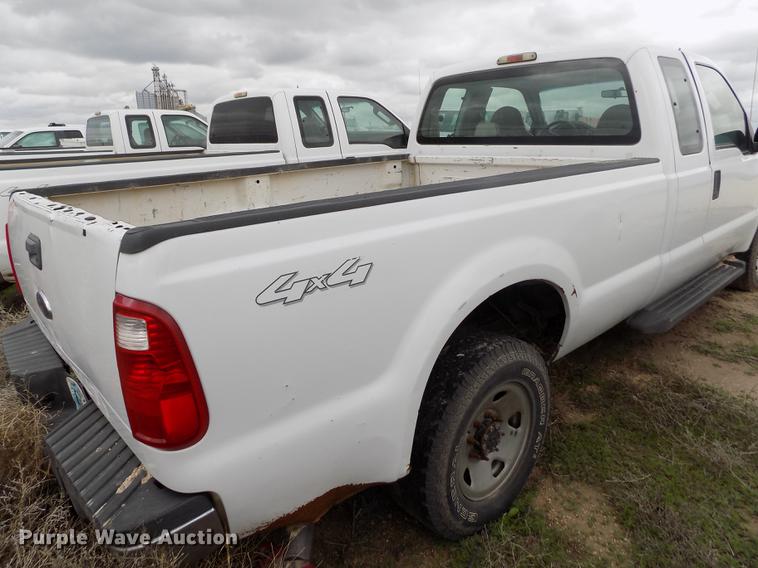 image for item FG9424 2008 Ford F250 Super Duty XL SuperCab pickup truck
