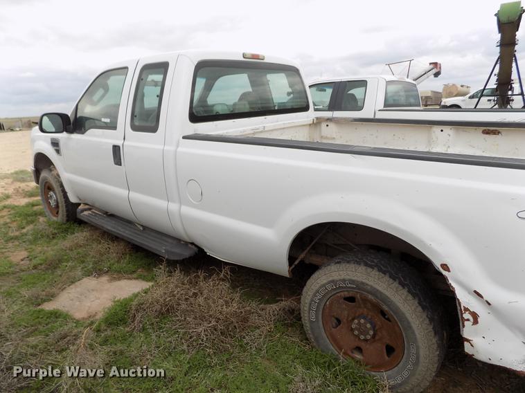 image for item FG9424 2008 Ford F250 Super Duty XL SuperCab pickup truck