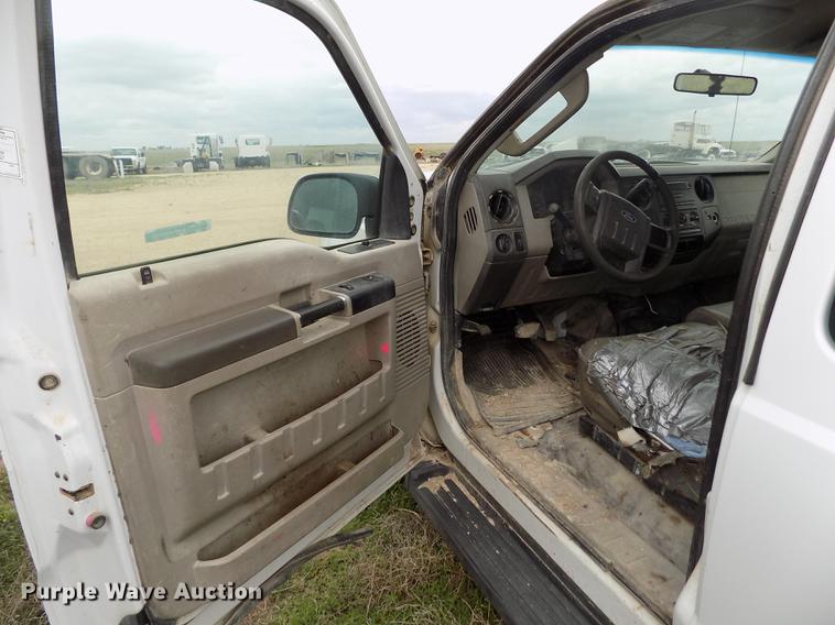 image for item FG9424 2008 Ford F250 Super Duty XL SuperCab pickup truck
