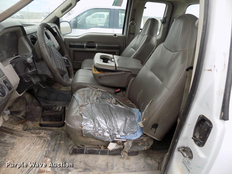 image for item FG9424 2008 Ford F250 Super Duty XL SuperCab pickup truck