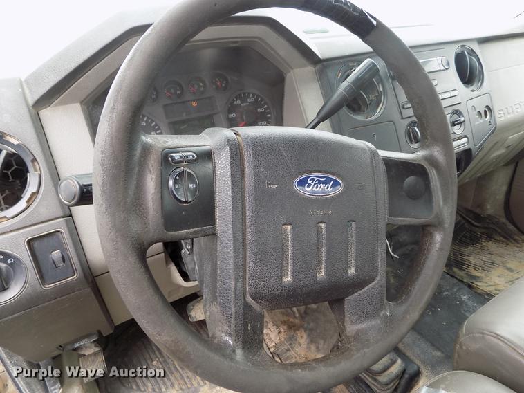 image for item FG9424 2008 Ford F250 Super Duty XL SuperCab pickup truck