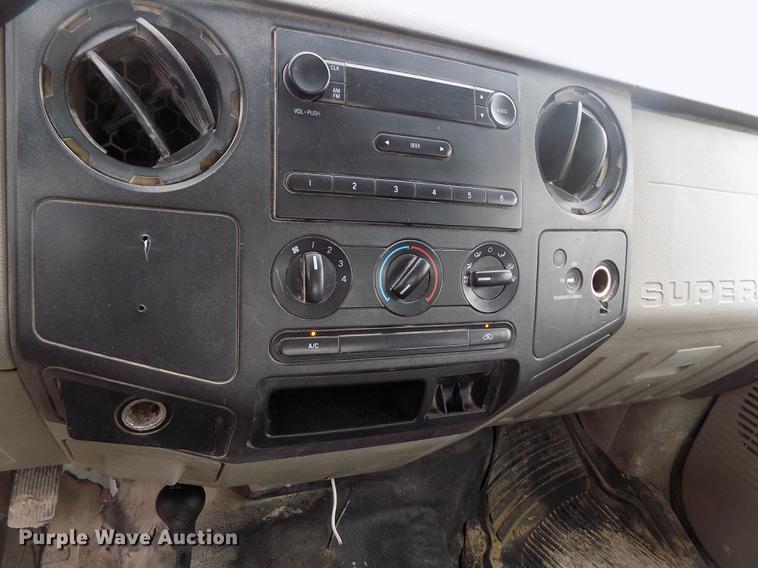 image for item FG9424 2008 Ford F250 Super Duty XL SuperCab pickup truck