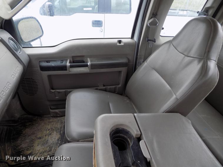 image for item FG9424 2008 Ford F250 Super Duty XL SuperCab pickup truck