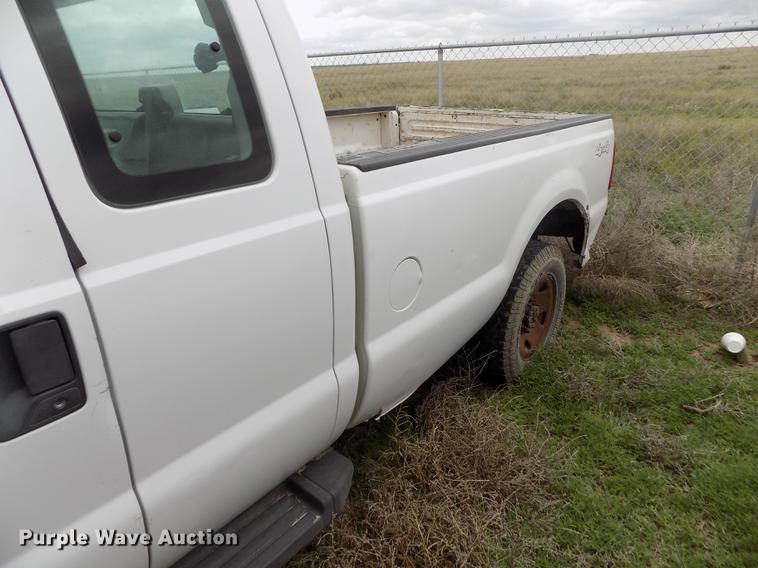 image for item FG9424 2008 Ford F250 Super Duty XL SuperCab pickup truck