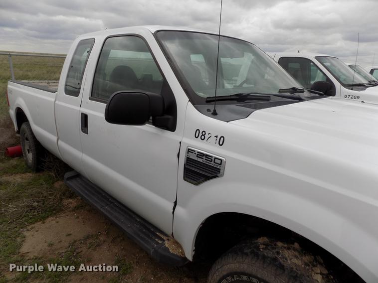 image for item FG9424 2008 Ford F250 Super Duty XL SuperCab pickup truck