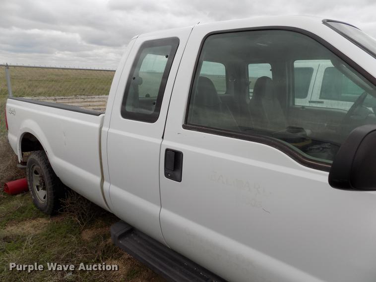 image for item FG9424 2008 Ford F250 Super Duty XL SuperCab pickup truck
