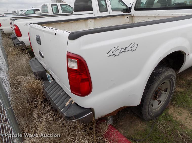 image for item FG9424 2008 Ford F250 Super Duty XL SuperCab pickup truck