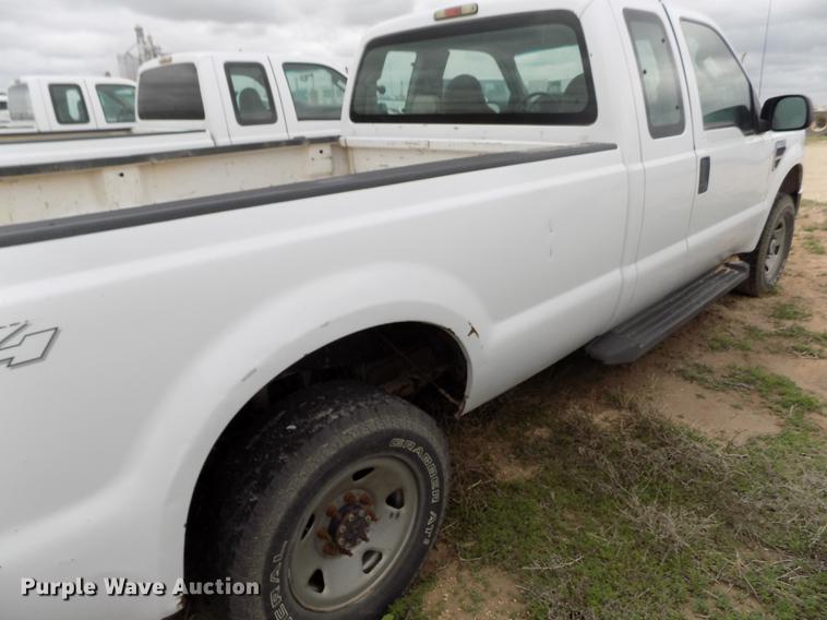 image for item FG9424 2008 Ford F250 Super Duty XL SuperCab pickup truck