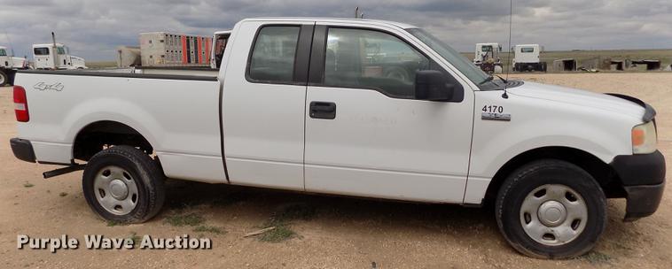 image for item FG9425 2005 Ford F150 XL SuperCab pickup truck