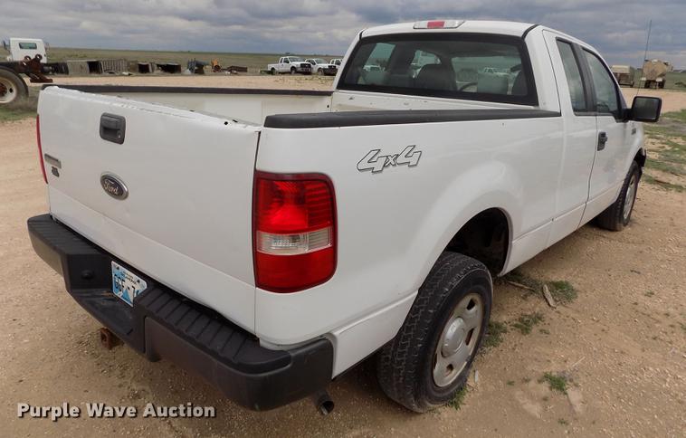 image for item FG9425 2005 Ford F150 XL SuperCab pickup truck
