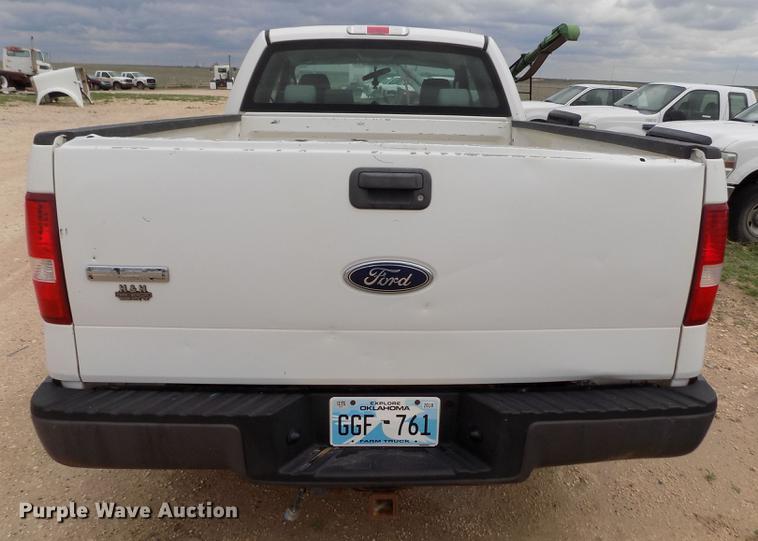 image for item FG9425 2005 Ford F150 XL SuperCab pickup truck