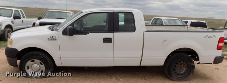 image for item FG9425 2005 Ford F150 XL SuperCab pickup truck