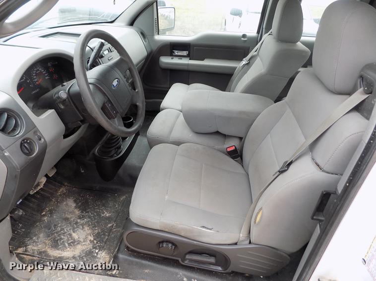 image for item FG9425 2005 Ford F150 XL SuperCab pickup truck