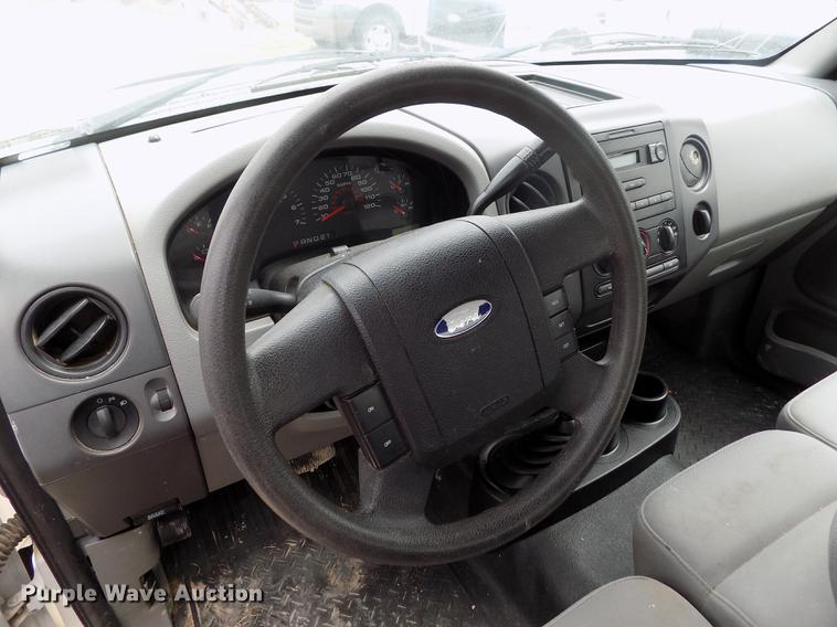 image for item FG9425 2005 Ford F150 XL SuperCab pickup truck