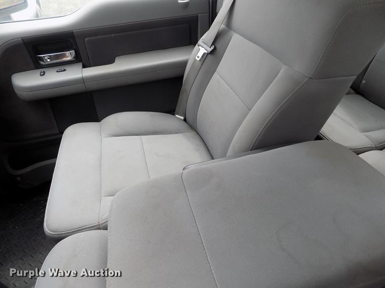 image for item FG9425 2005 Ford F150 XL SuperCab pickup truck