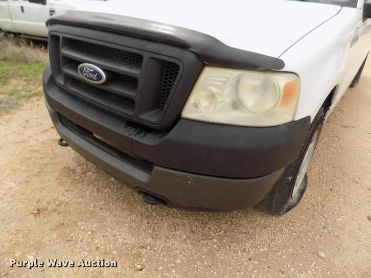 image for item FG9425 2005 Ford F150 XL SuperCab pickup truck