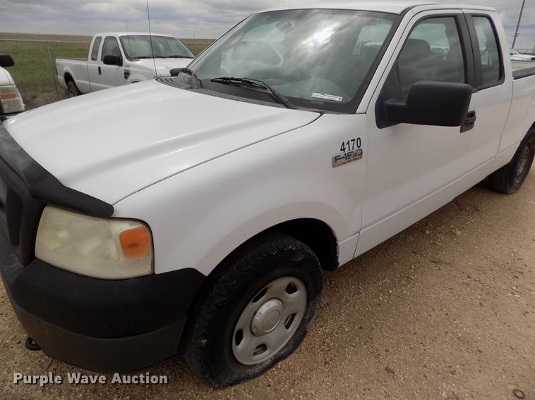 image for item FG9425 2005 Ford F150 XL SuperCab pickup truck