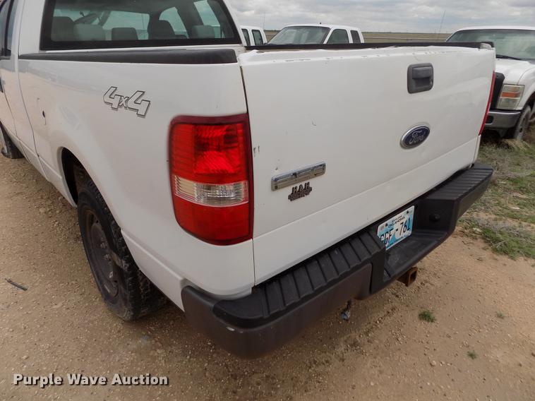 image for item FG9425 2005 Ford F150 XL SuperCab pickup truck