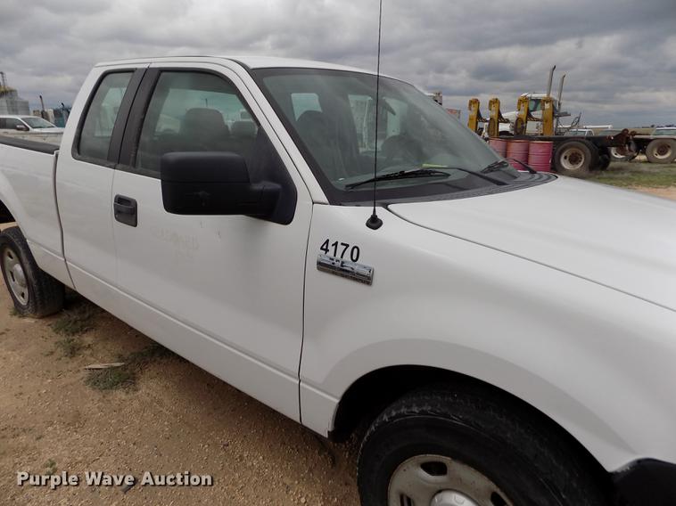 image for item FG9425 2005 Ford F150 XL SuperCab pickup truck