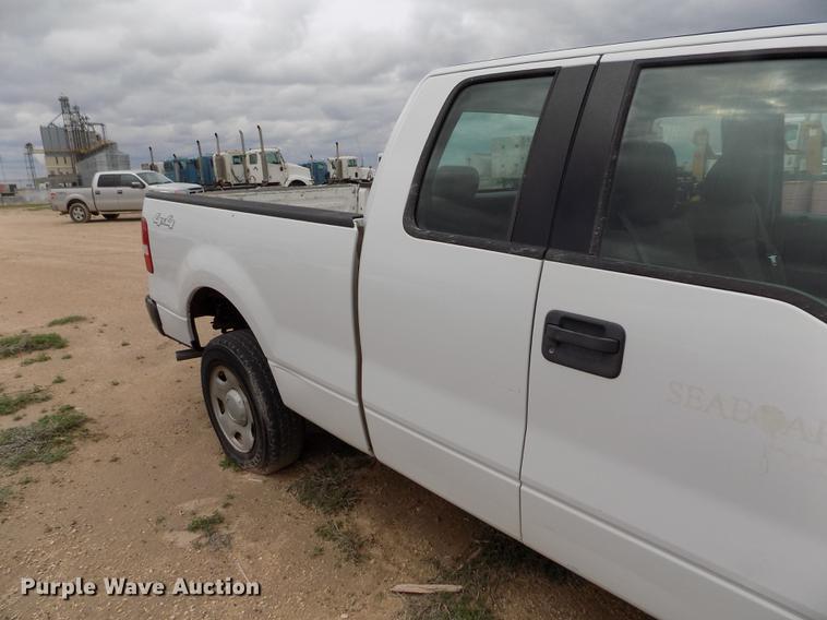 image for item FG9425 2005 Ford F150 XL SuperCab pickup truck