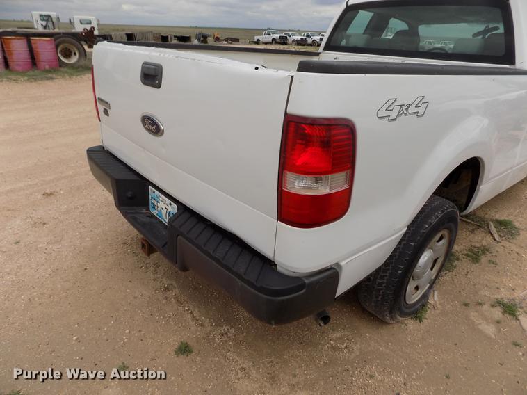 image for item FG9425 2005 Ford F150 XL SuperCab pickup truck