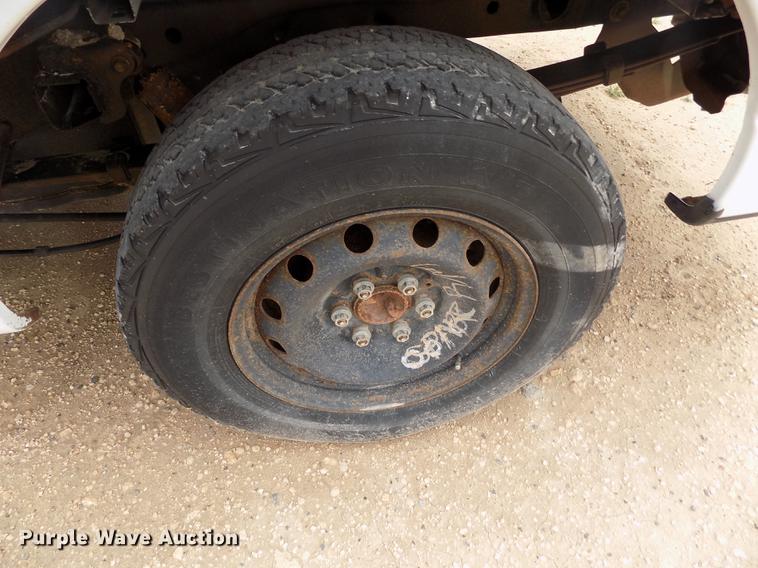 image for item FG9425 2005 Ford F150 XL SuperCab pickup truck